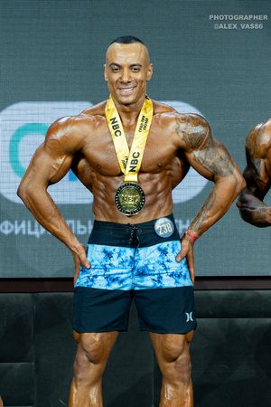 MEN'S PHYSIQUE 179